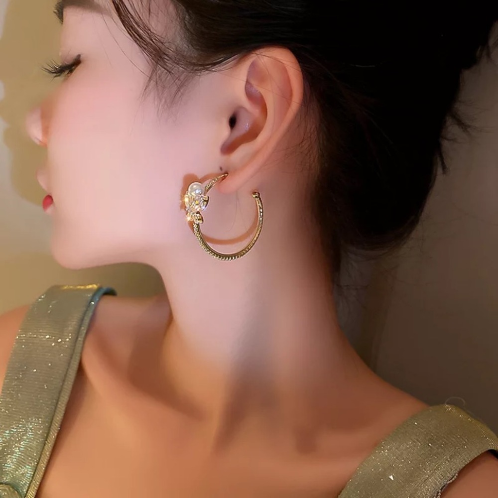 New 18k gold plated luxury earrings - Picture 4 of 4